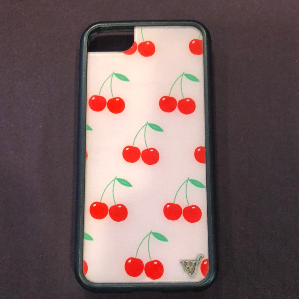 Wildflower phone case. Fits iPhones 6/7/8